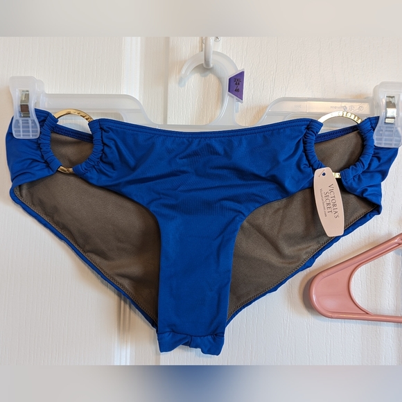 Victoria's Secret Swimsuit - Picture 8 of 11